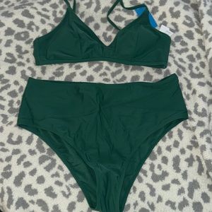 NWT dark green CUPSHE swim suit